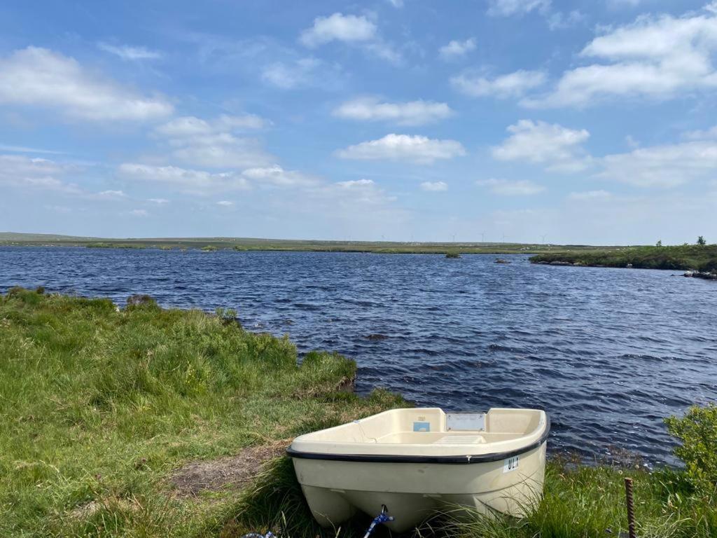 Ferienwohnung Loch Nuala Galway Exterior foto